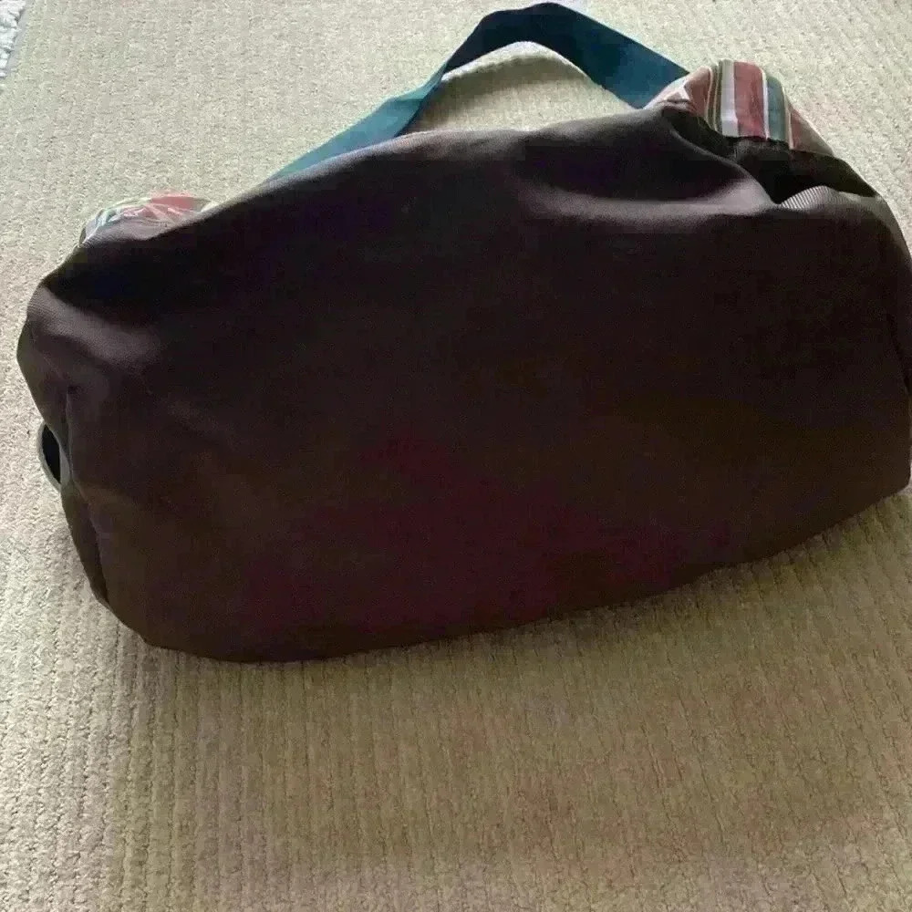 Carry On Travel Duffle Bag with shoulder strap, large bag gym bag. - Picture 7 of 16